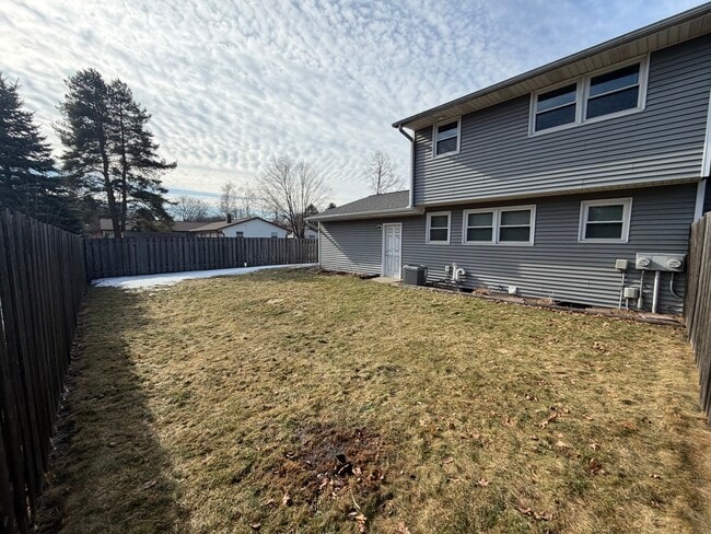 Photo - 1261 Lacount Rd