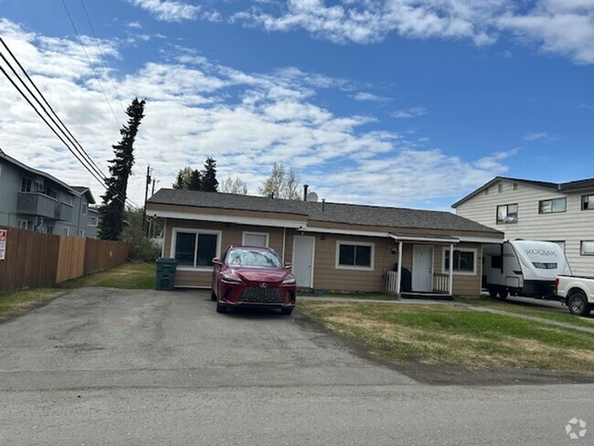 Building Photo - 144 Grand Larry St Unit 3 Rental