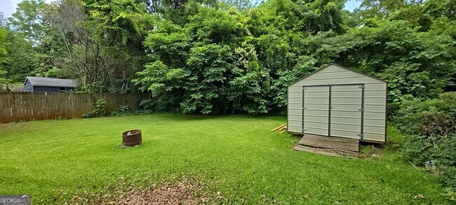 Photo - 820 Woodland Dr