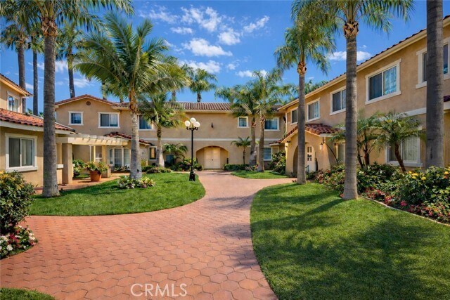 Photo - 9156 Burke St Unit 9