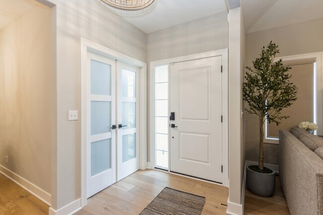 7208 Allman Dr