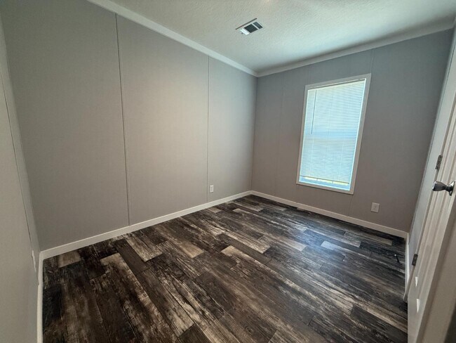 Photo - 4901 N Vaughn Rd