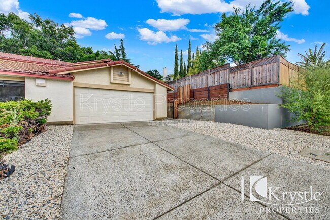 Photo - 407 Jordan St