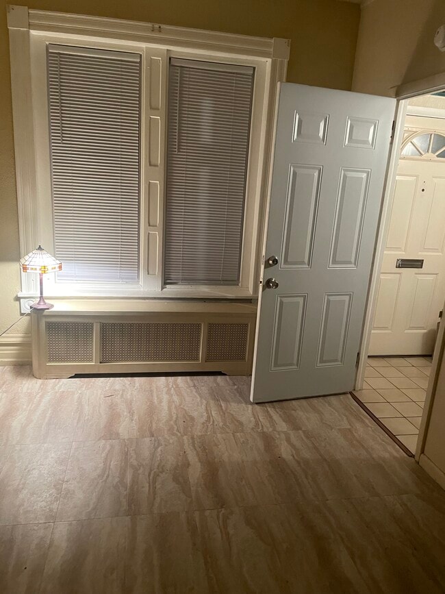 Building Photo - 1029 N 5th St