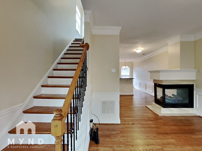 Photo - 213 16th St NW