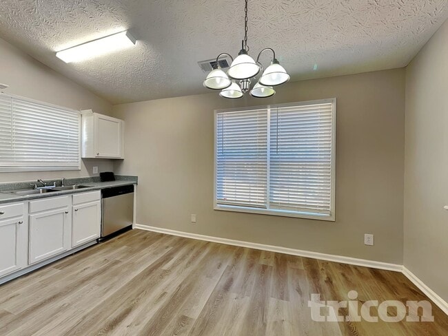 Photo - 2384 Tolliver Hills Ln