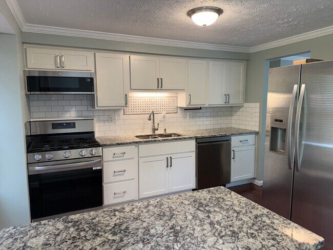 Photo - 3124 Haberlein Rd