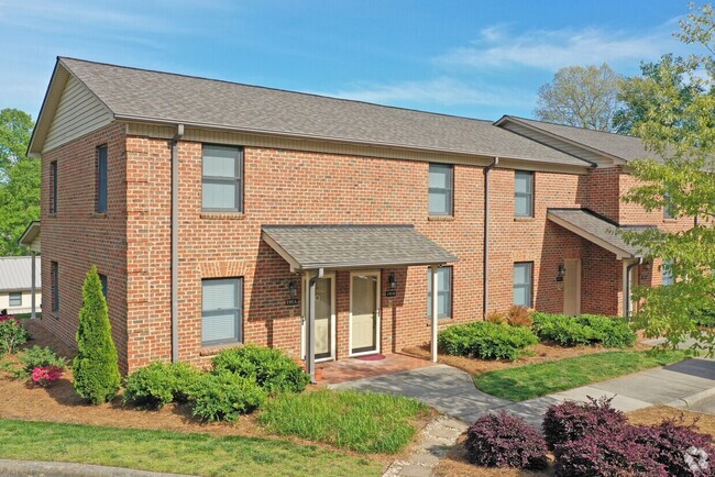 Building Photo - Kerner Mill Townhomes
