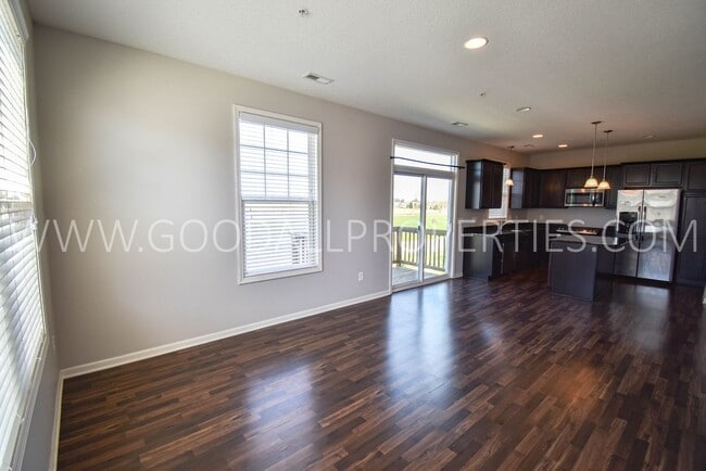 Photo - 2 Bedroom 2.5 Bath end unit Townhome in West Des Moines with attached garage