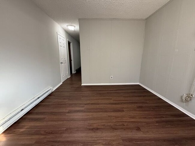 Photo - Just renovated!! Inglewood 1 bedroom duplex by park!! Pets okay!
