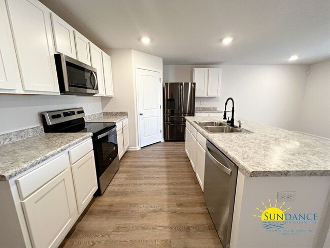 Photo - Gorgeous 4 bedroom home in Timberland Ridge of Crestview!
