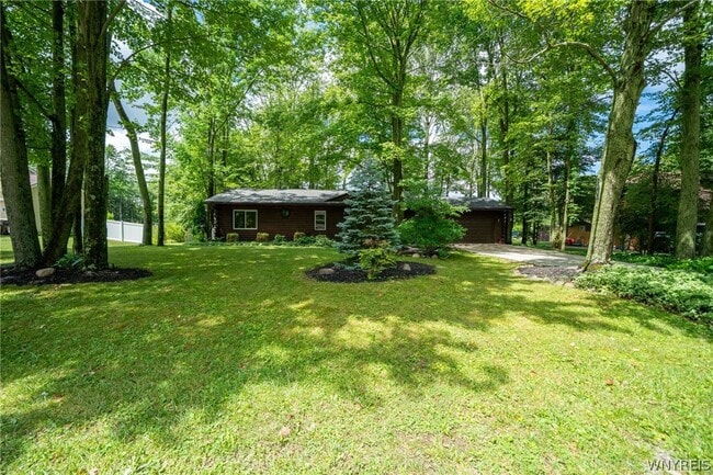 Photo - 8376 Cobblestone Ct