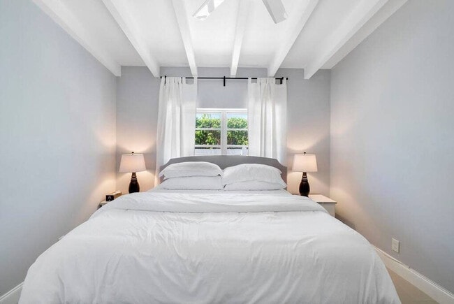 Photo - 2407 NE 33rd Ave Unit ID1023088P