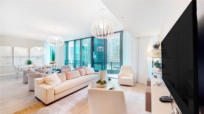 Photo - 1000 Brickell Plaza Condo Unit TH1812