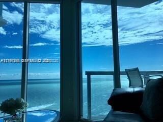 Building Photo - 6515 Collins Ave Unit 1604