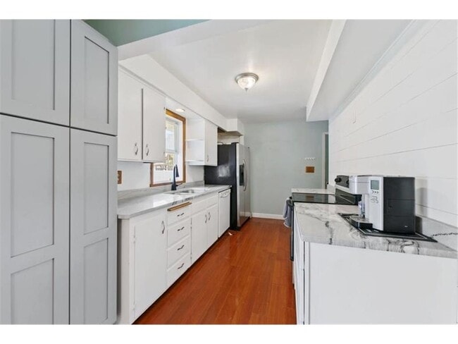 Photo - 237 Motel Ave