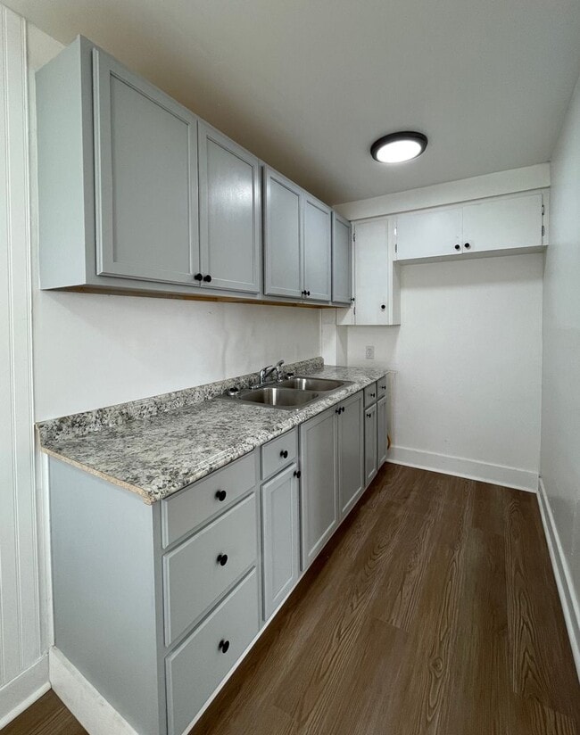 Photo - 420 E 4th Ave Unit #5