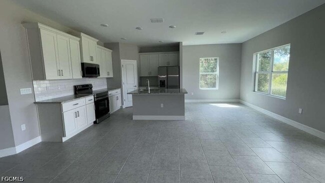 Photo - 460 Westchester Dr