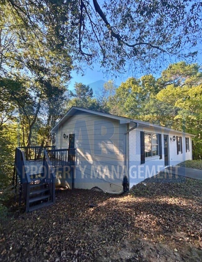 Photo - Charming 3 Bedroom, 1 Bath Home with Garag...