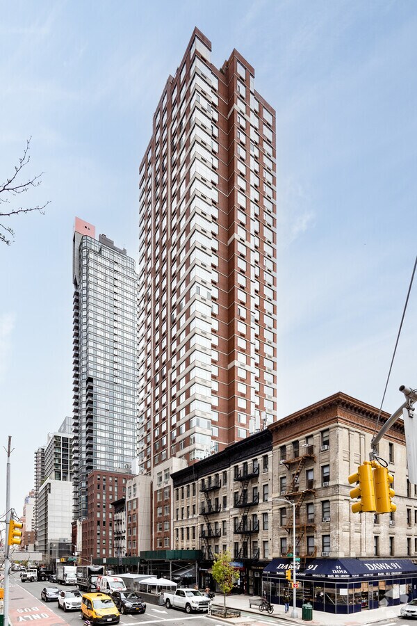 Photo - Chartwell House