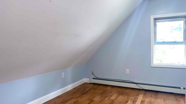 Photo - 881 Essex St Unit 3