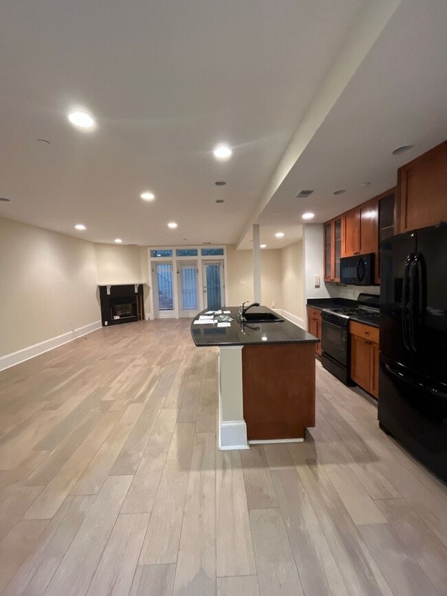 Photo - Updated 2 Bed / 2 Bath English Basement Condo in Dupont Circle