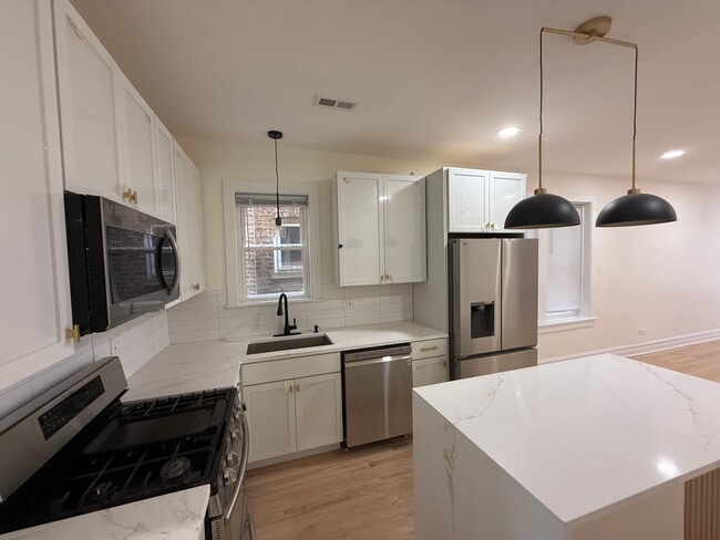 Photo - 5232 W Montana St Unit 2