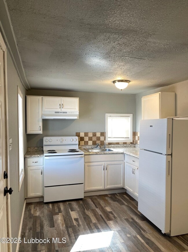 Photo - 2709 35th St