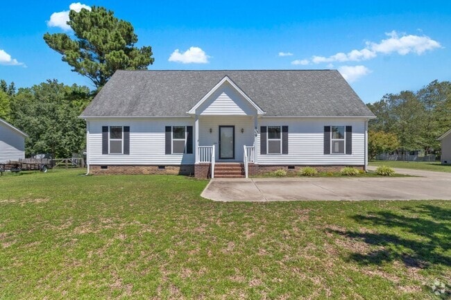 Building Photo - SPACIOUS 3 BR, 2.5 BA HOME *ROSEWOOD SCHOOLS*