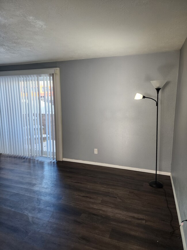 Photo - 609 N Prairie Ave Unidad 3