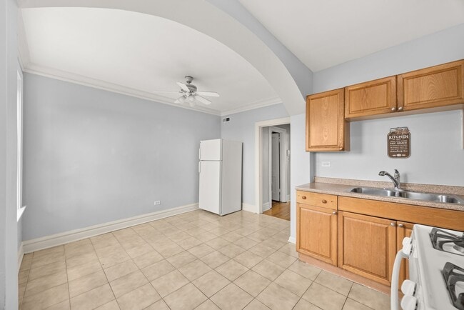 Photo - 5041 W 18th St Unit 11