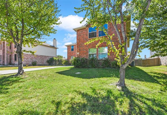 Photo - 917 Sanden Blvd