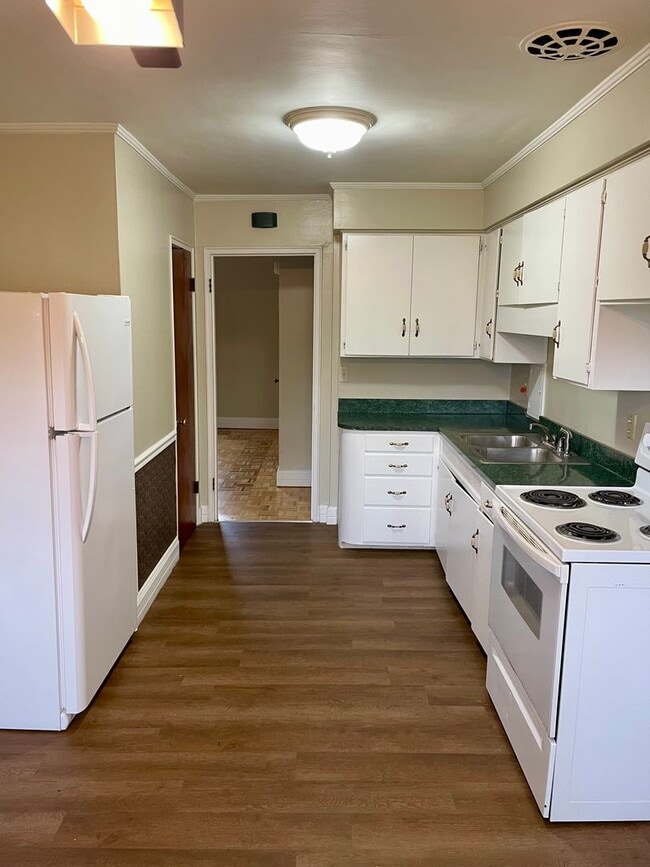 Photo - 610 Stewart Ln Unit 1