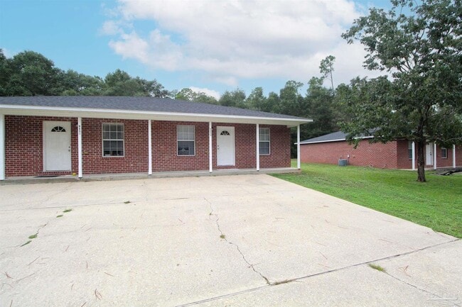 Building Photo - 6853 Roundup Ln