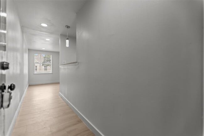 Photo - 515 W Houston St Unidad 515