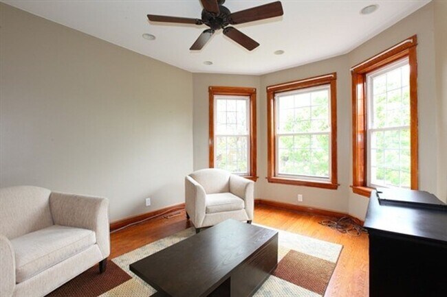Sawyer - Sawyer Apartment Unit 3917-2