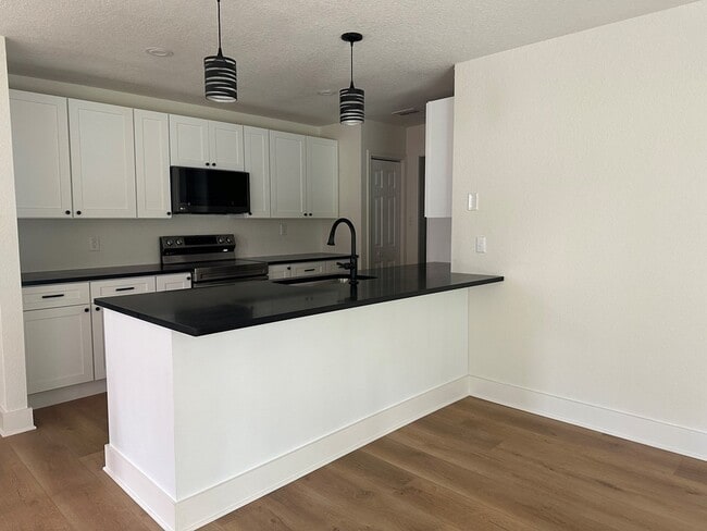 Photo - 135 Stephanie Dr