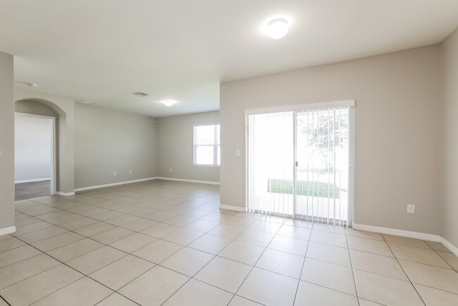 Photo - 1005 SW 12th Ave