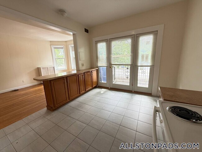Photo - 1135 Commonwealth Ave Unit 3