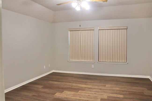 Photo - 4318 Laurel Creek Ct