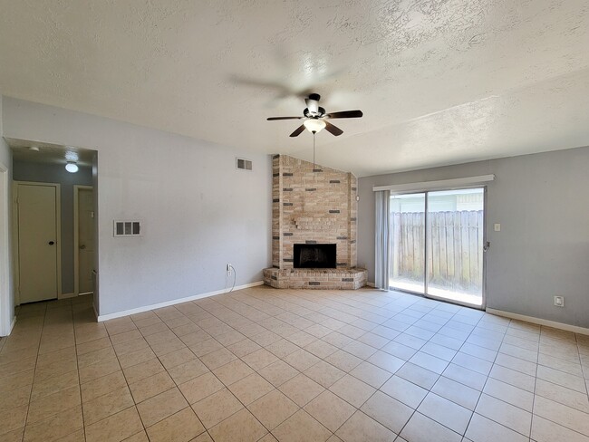 5222 Beaverhill Dr