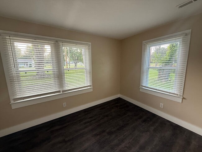 Photo - 2 Bed 1 Bath House with Office, Laundry Room and Garage