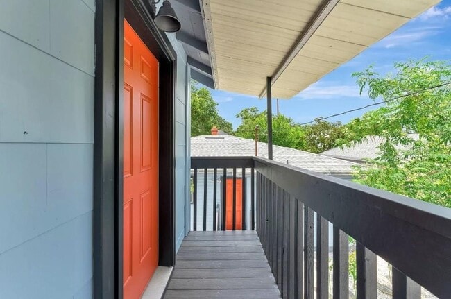 1717 1/2 22nd Ave N