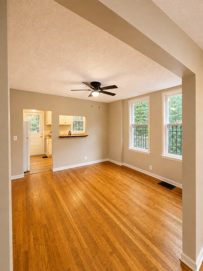 143 S Monroe Ave