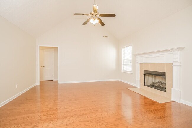 Photo - 3155 Hardwood Dr