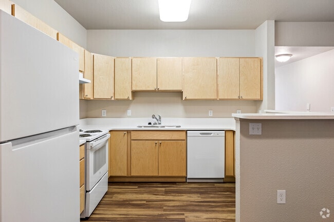 3BR, 2BA - 1,184SF - Kitchen - Paloma Villas