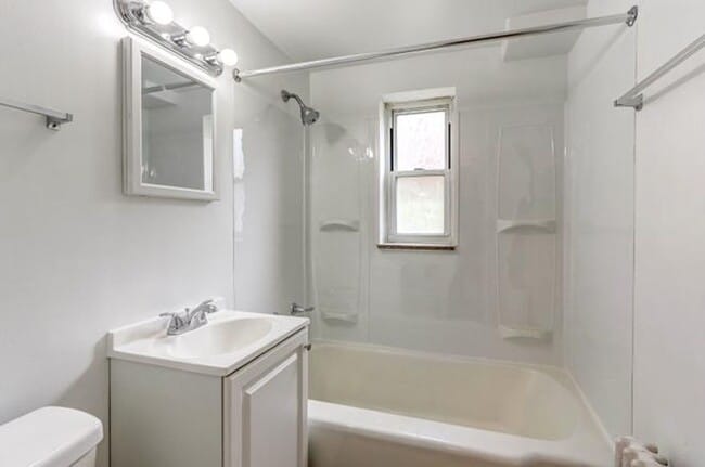 North Ave Apartments