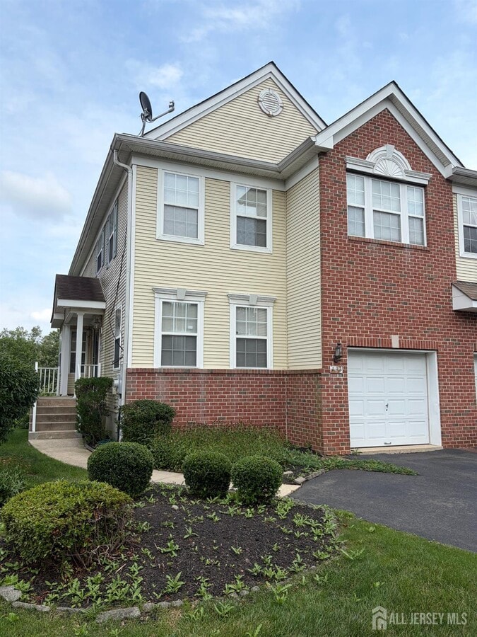Photo - 193 Fountayne Ln