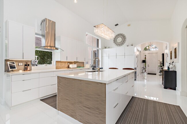 Photo - 8270 Spyglass Dr