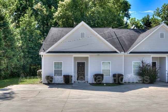 Building Photo - 205 Old Berzelia Rd Rental
